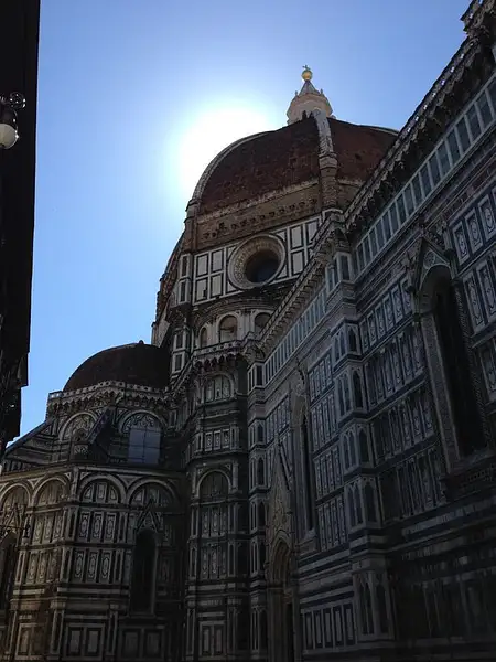 Il Duomo (Santa Maria del Fiore - Brunelleschi's dome)...