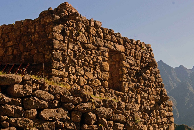 Situated at the top of the Intihuatana pyramid.