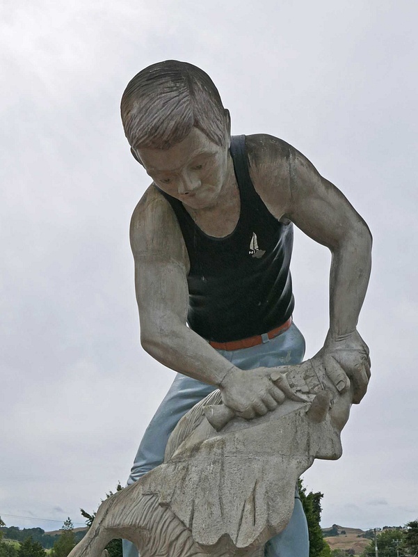 Statue of shearer, Te Kūiti