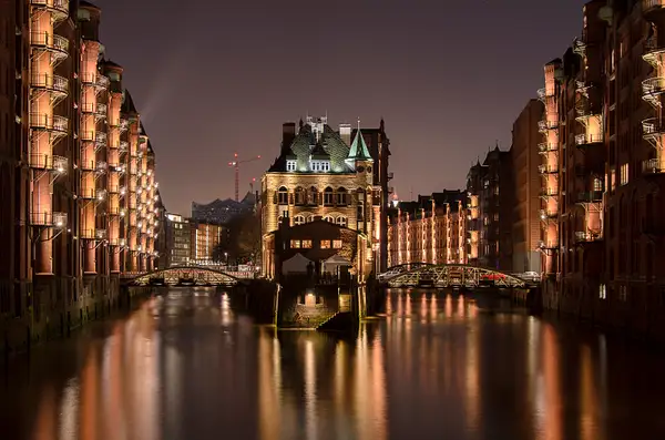 Wasserschloss by Lars Hansen