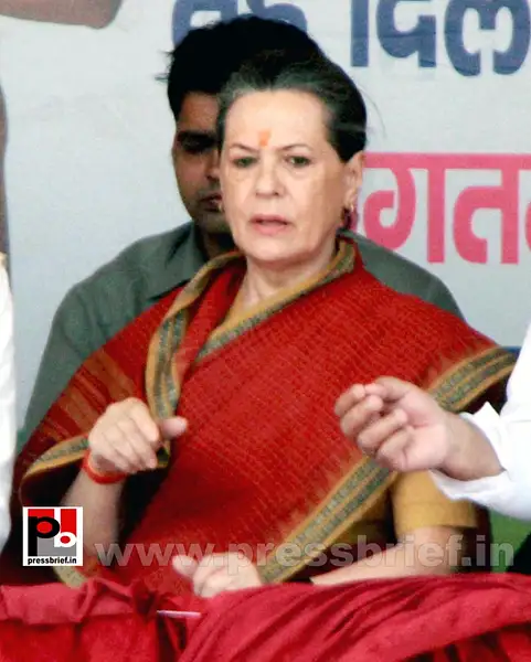 Sonia Gandhi at Mewat, Haryana (5) by Pressbrief In