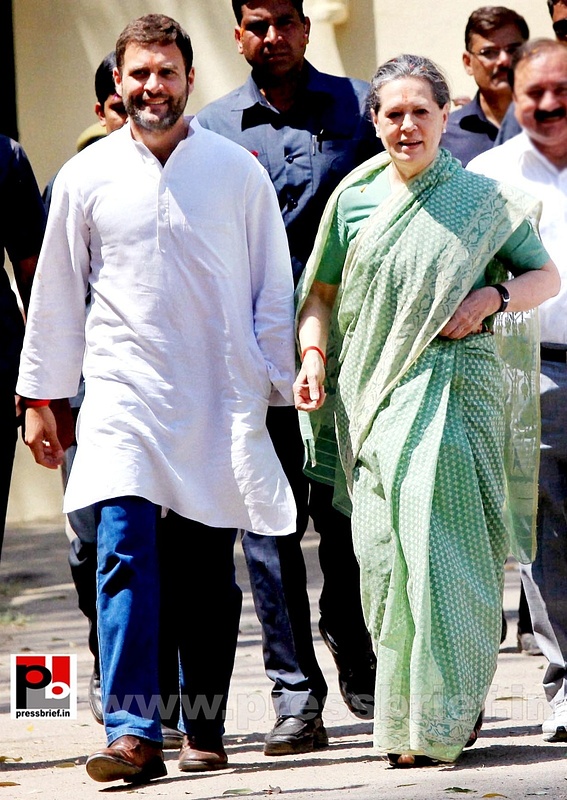 Sonia Gandhi files nomination from Raebareli (13)