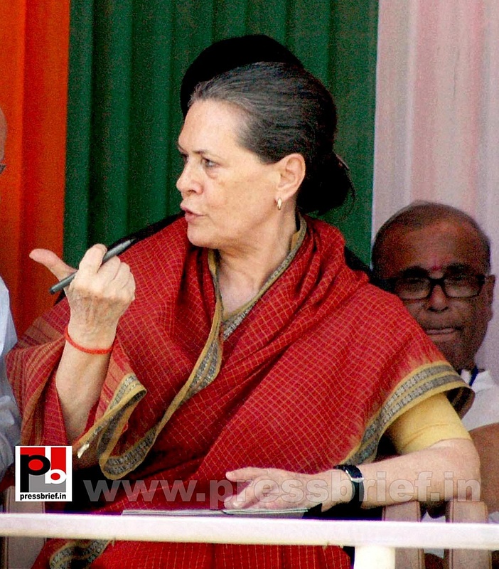 Sonia Gandhi at West Bengal (2)