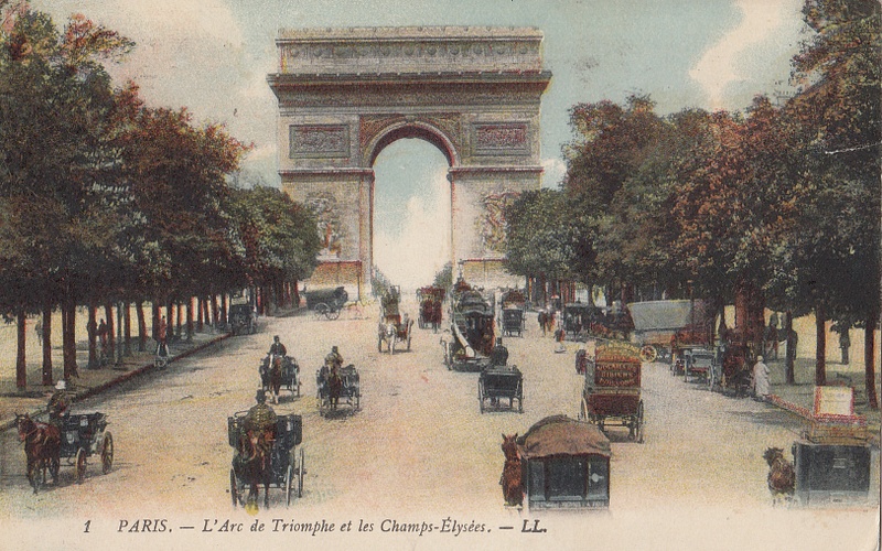 Paris, L'Arc de Triomphe et la Champs-Elysee