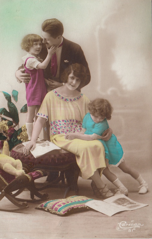 Belgian family portrait (1920s)