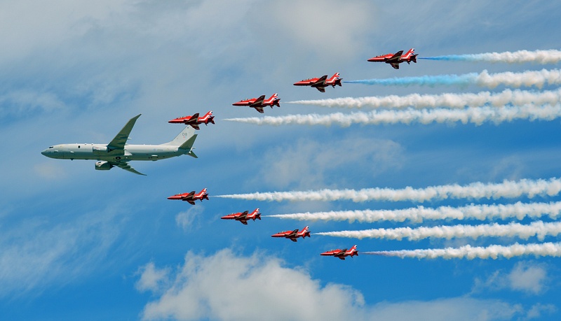 Red Arrows with Boeing Poseidon