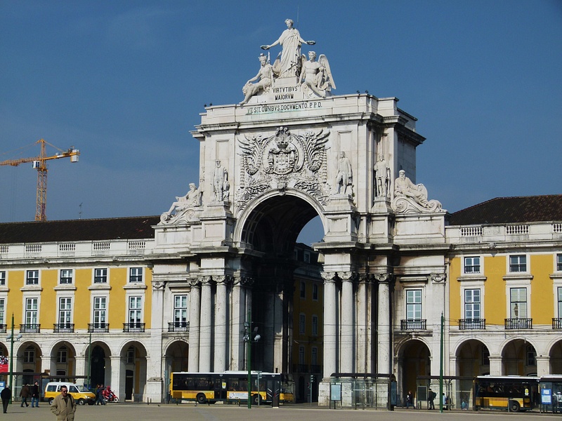 1 Lisbon, Praca Do Comercio (Palace Square) Triumphal Arch