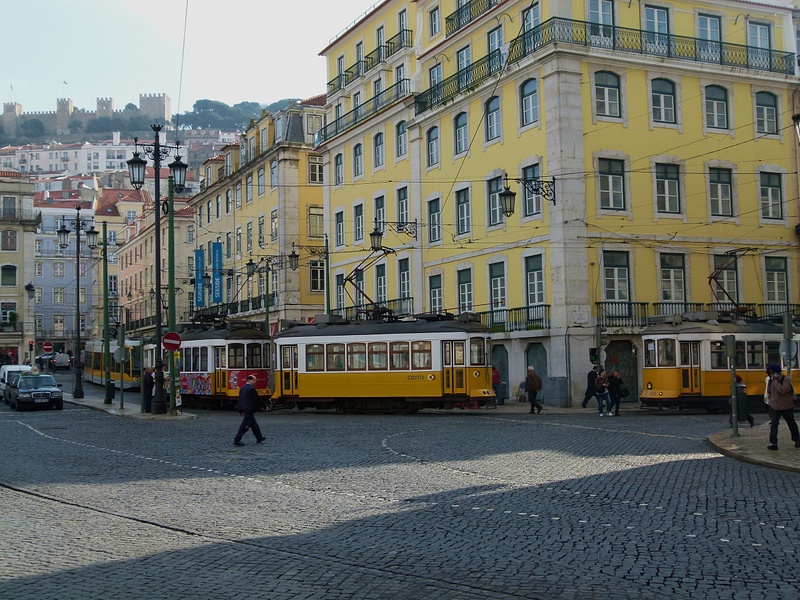 8 Rossio cable cars