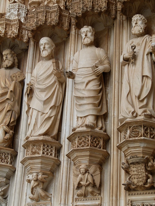 43 Statues of the apostles in the Portal of the Dominican Abbey of Santa Maria da Vitoria