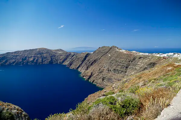 25. Caldera hike - Santorini by EdCerier