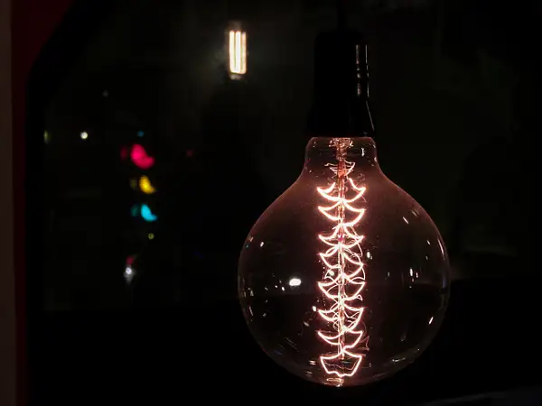 Light bulb and the traffic light by Sandra5