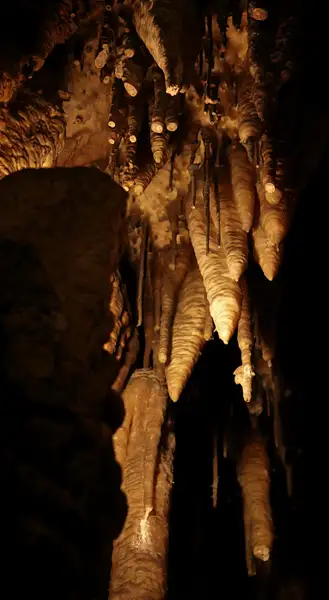 cave 8 by zippythechipmunk