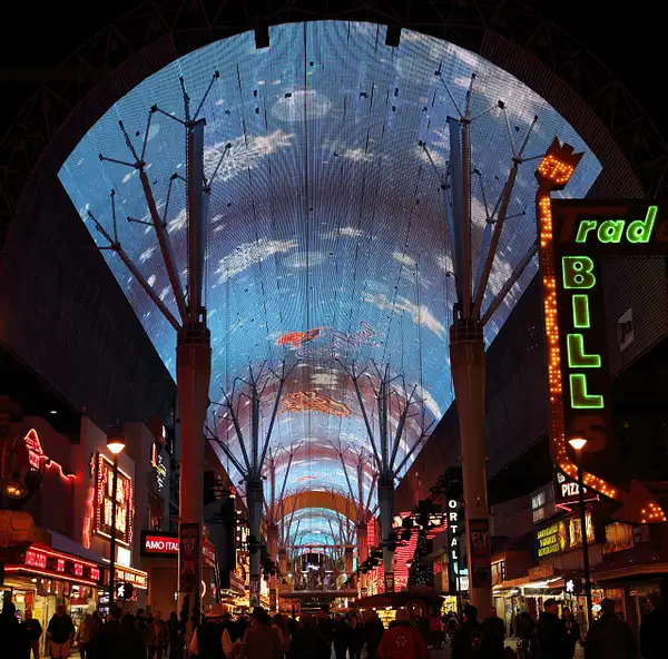 Las Vegas at night 2016 by zippythechipmunk by...