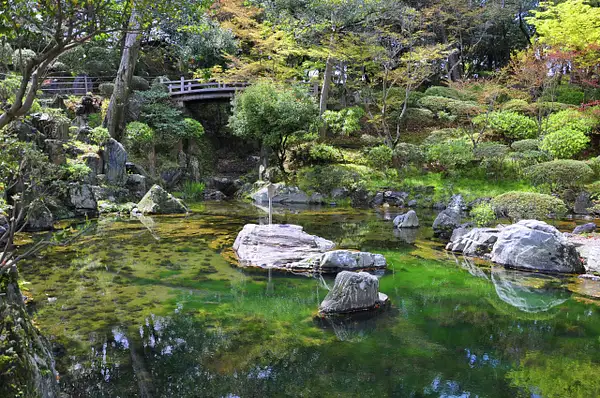 Wakayama Japanese Garden by GeneGabry