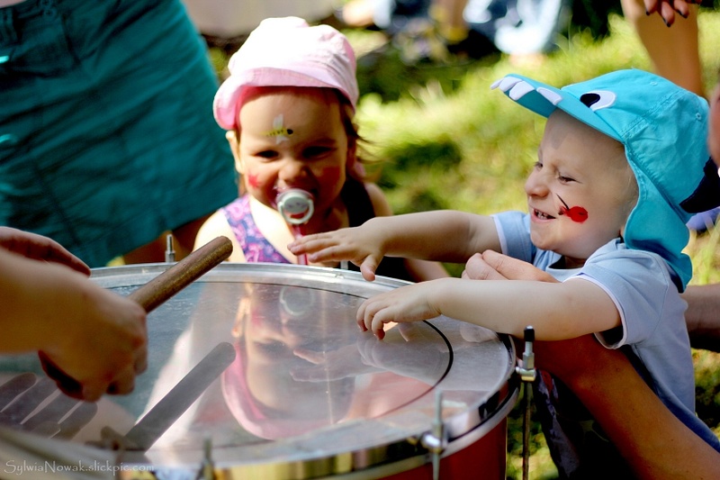 Children playing Samba  007 Sylwia Nowak