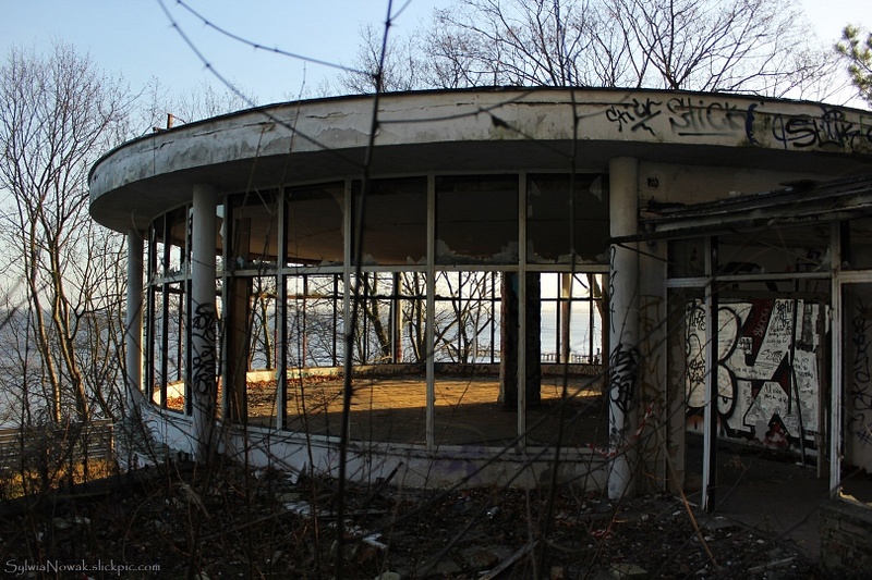Abandoned Sanatory - Gdynia 004 Sylwia Nowak