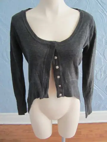 HML-01 Cardigan (taille M) 10 $ by Mamzelle M.