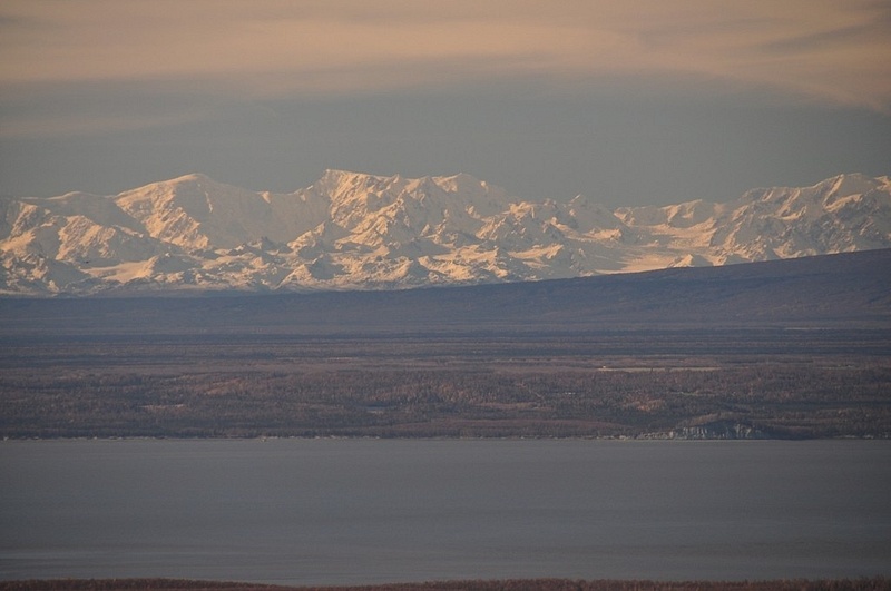 Tordrillo_Mountains_across_Cook_Inlet
