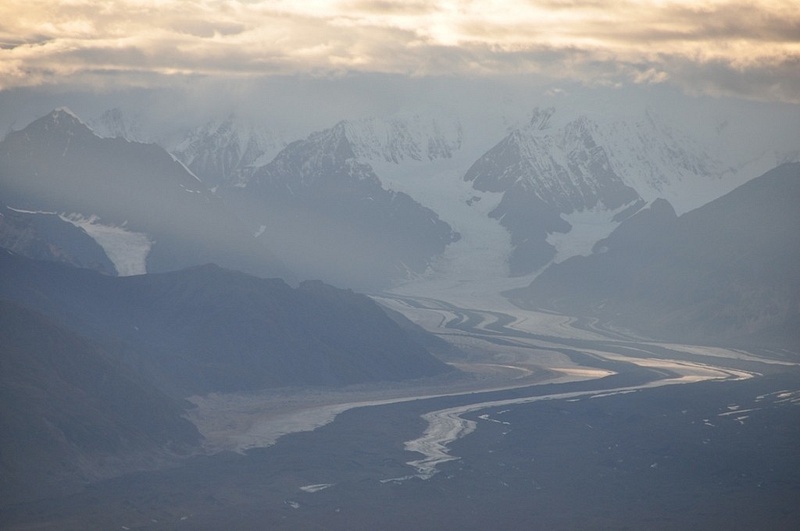 Alaska_Range_from_Kesugi_Ridge