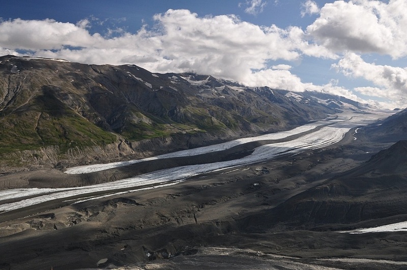Canwell_Glacier,_south_of_Delta