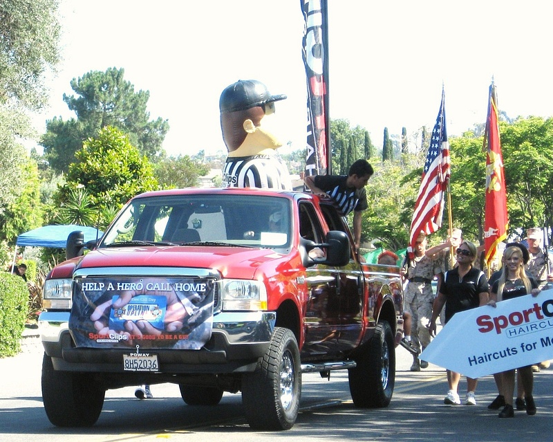 RB_Parade_2010_Zoom