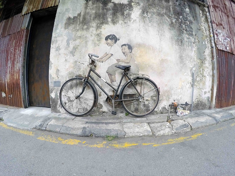 travel-street-art-penang-bycycle