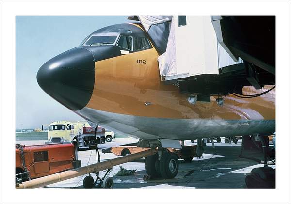 Braniff Airways Boeing 707-327C by Maurizio Pierotti