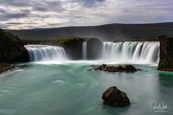 Magnificent Godafoss by garynack