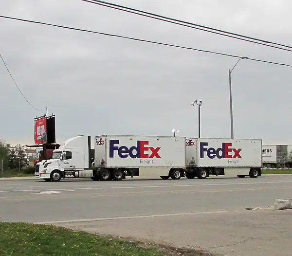 FedEx Freight by RobertArcher