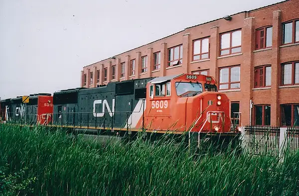 CN 5609 by RobertArcher
