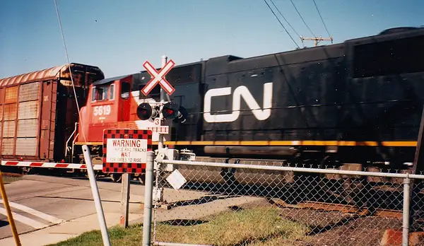 CN 5619 by RobertArcher