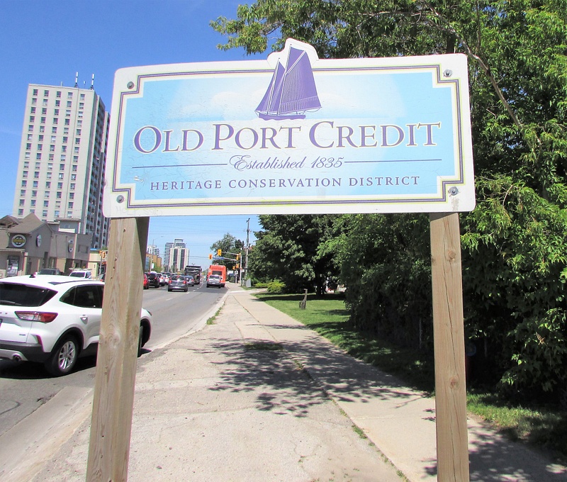 Port Credit Heritage Sign