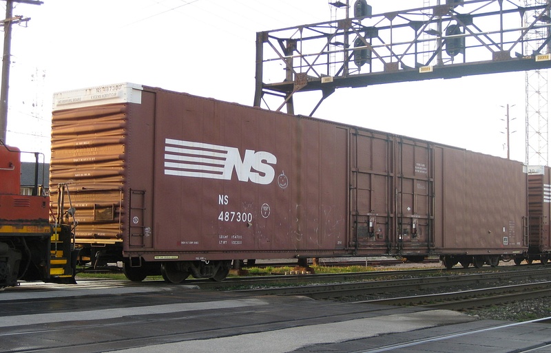 NS 487300 at Oakville May 4 2011