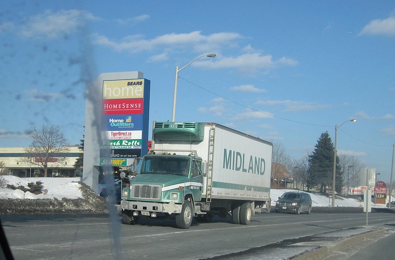 midland bobtail truck