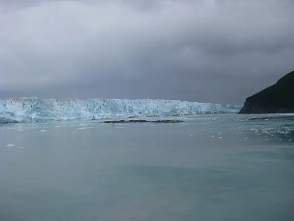 Disenchanted Bay / Hubbard Glacier by SusanLevyDanna
