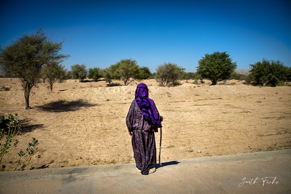 Bedouin at roadside-2 - Special: Namibia - Garth Fuchs Photography 