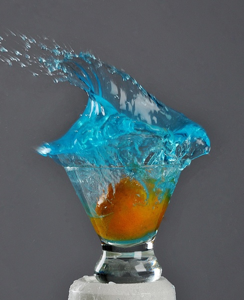 Liquid-Splash-Blue - Product Photography Toronto GTA Luminous Light Photography 
