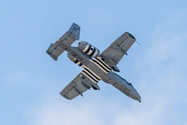 A-10 Thunderbolt II by BlackburnImages