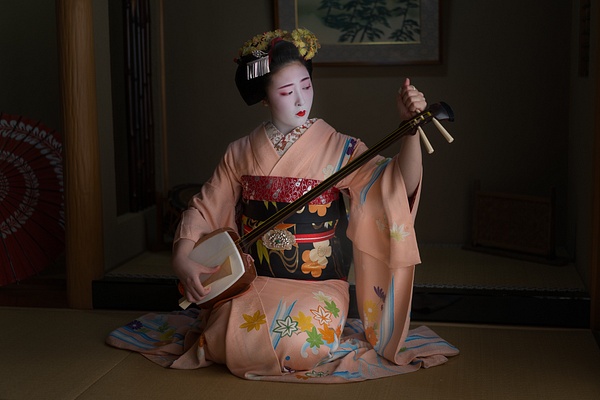 girl-2 - Japan in Autumn - Kirit Vora Photography
