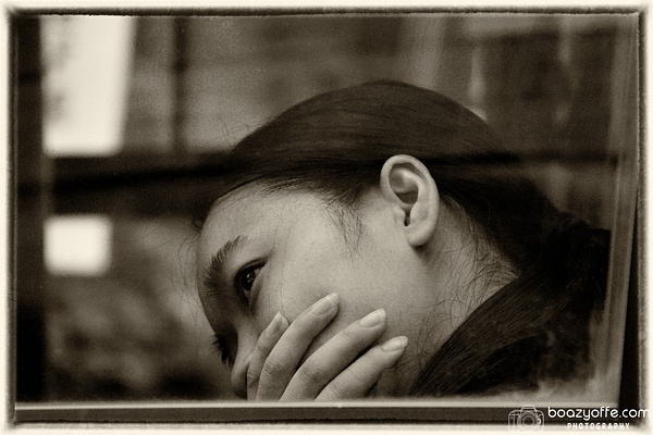 Beijing Girl - Portraits - Boaz Yoffe 