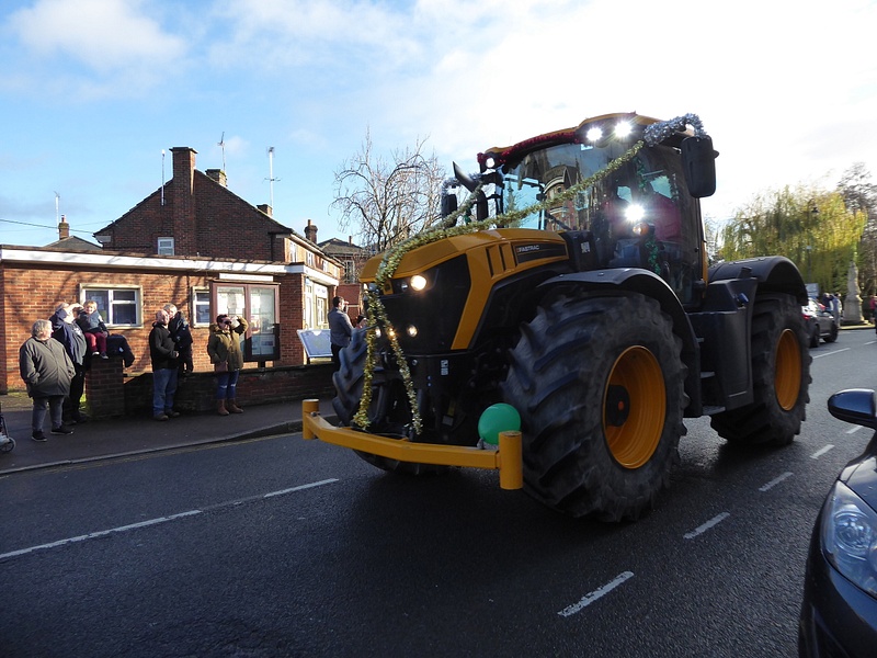 Tractors and Tinsel_wpl (14)