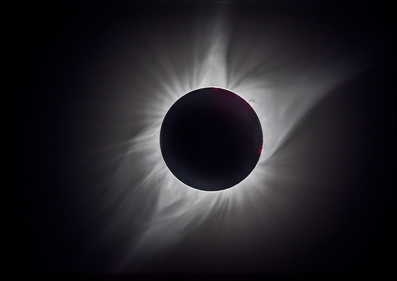 Eclipse Corona