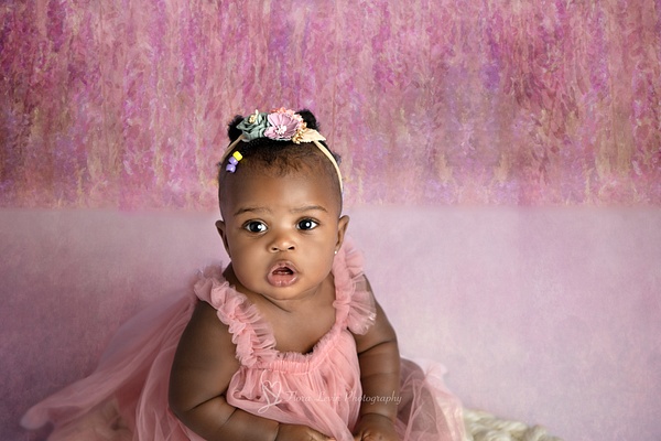 Flora_Levin- 6 month baby girl in pink - Lifestyle - Flora Levin Photography 