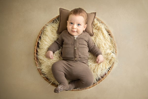 Flora_Levin-baby boy 3 months - Lifestyle - Flora Levin Photography 
