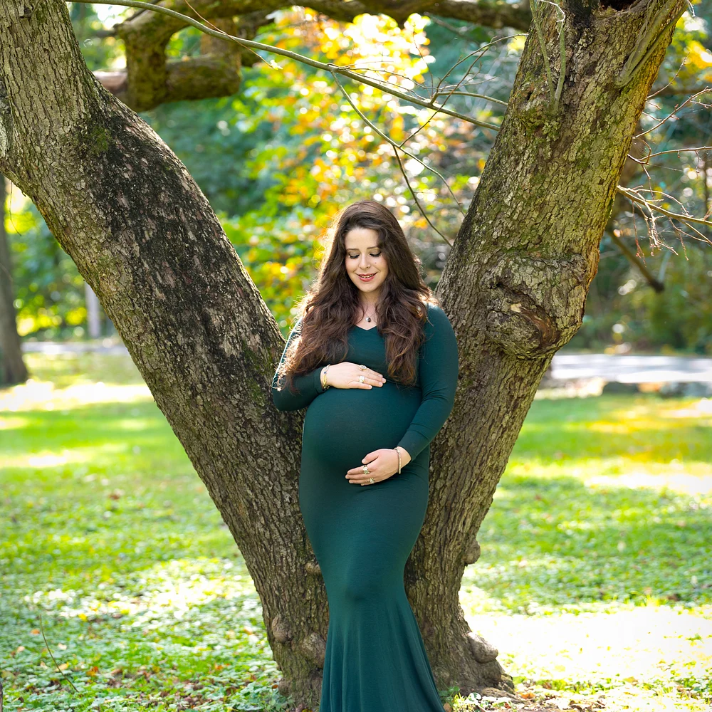 Flora_Levin-maternity photoshoot in the park