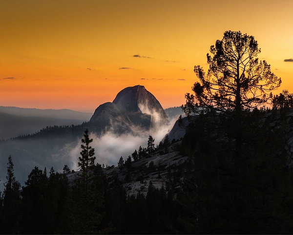 Half Dome_Yosemite_sunet - STAN PECHNER