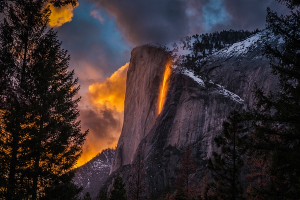 Fire Falls_Yosemite_sunset - Sun - Stan Pechner