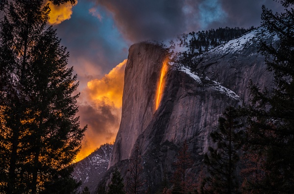 Fire Falls_Yosemite_Sunset_Nature - Home - Stan Pechner Photography 