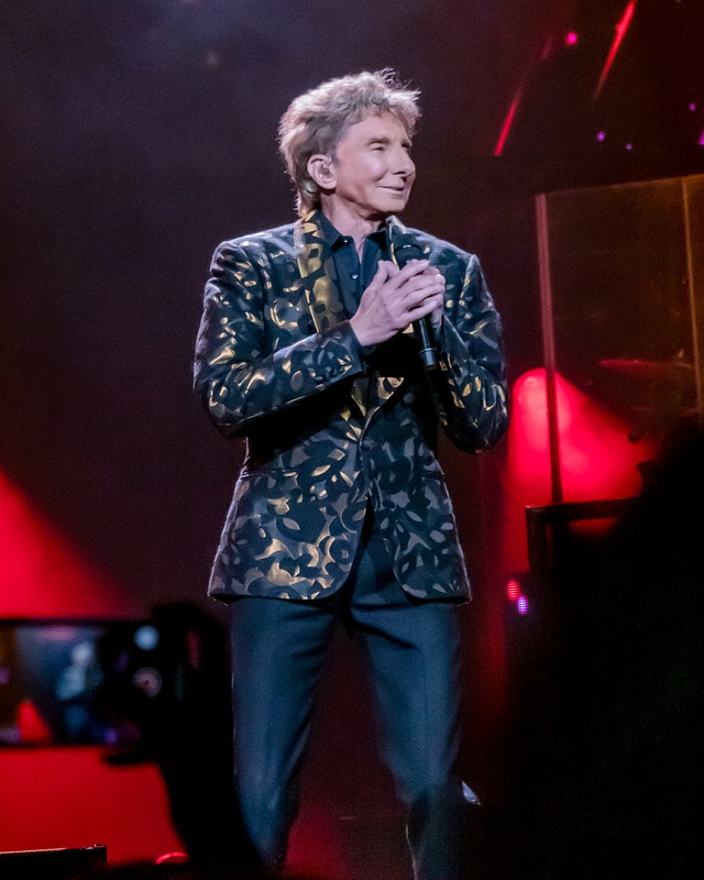 08142022ManilowPhilly-426
