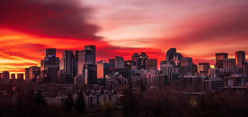Red_Sky_over_the_City_of_Calgary,_Remembrance_Day_